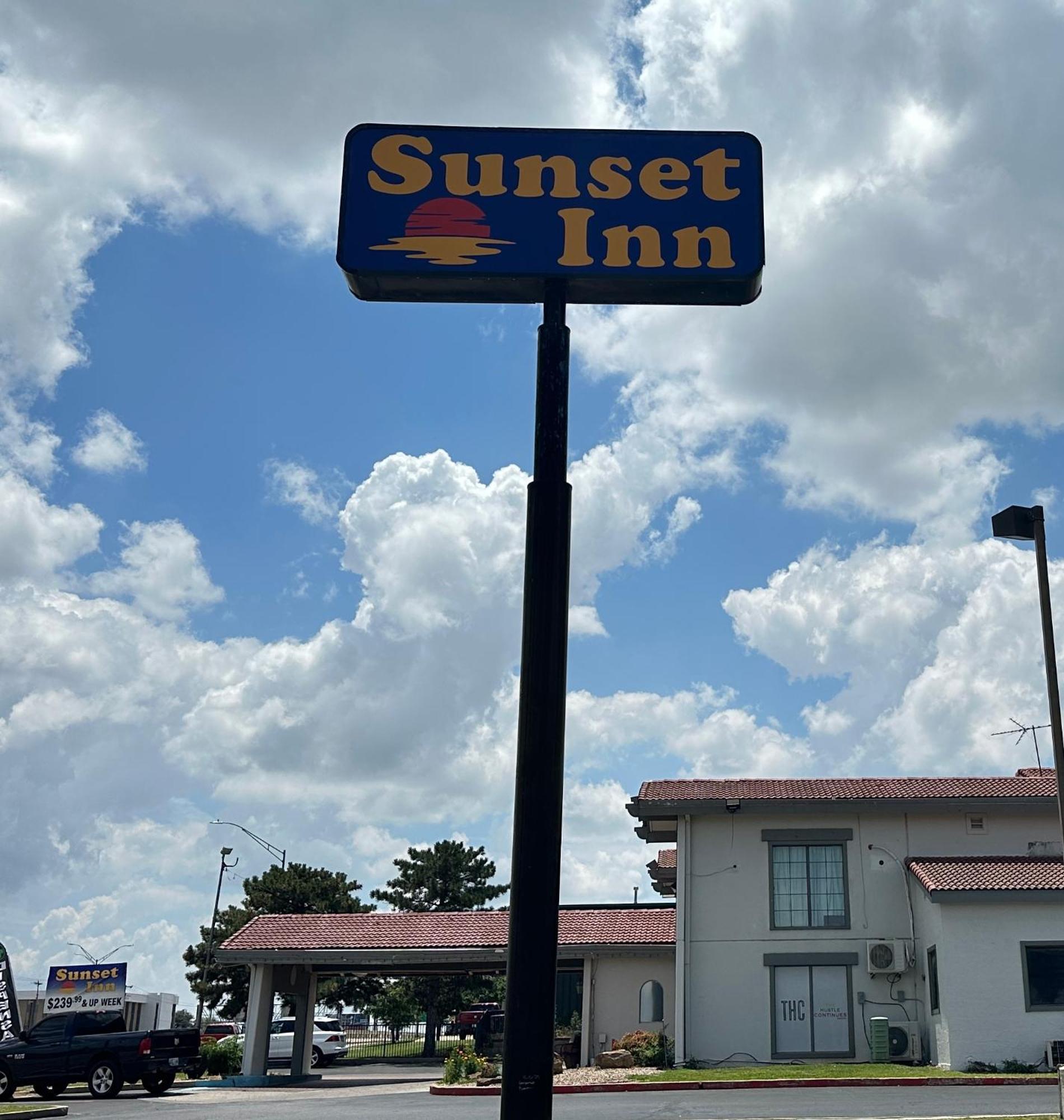 Sunset Inn Oklahoma City Exterior photo