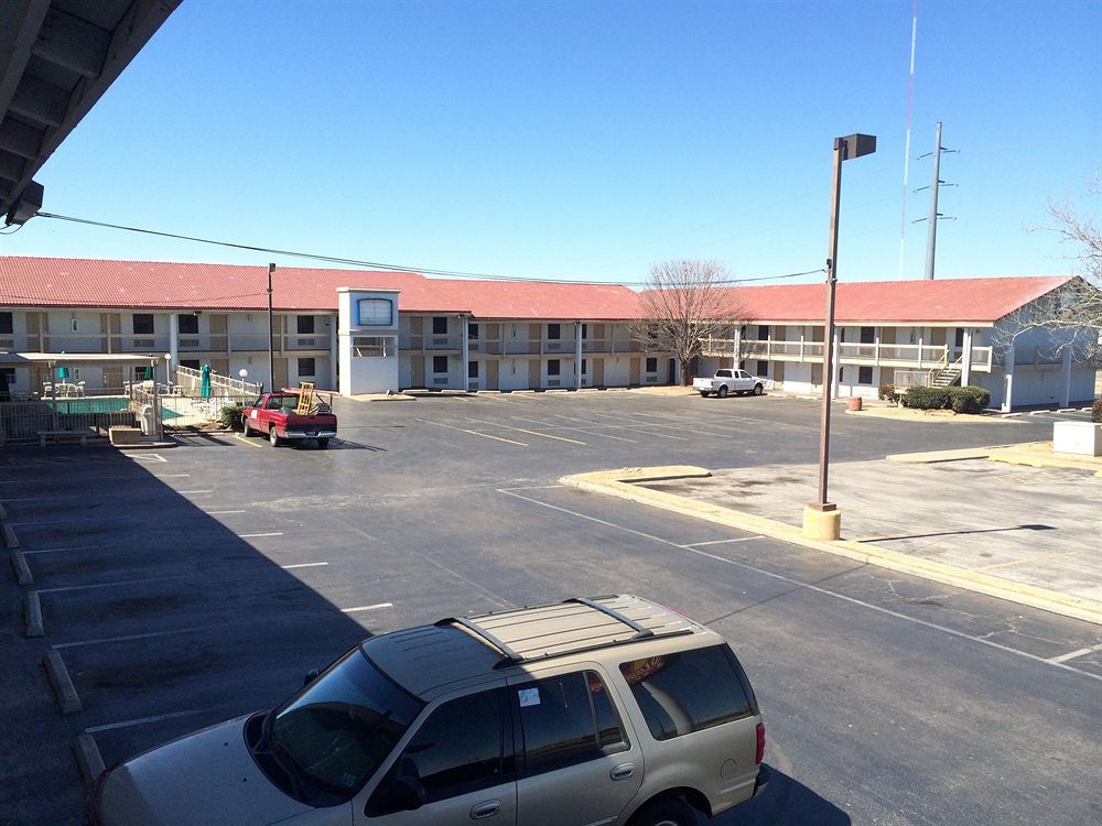 Sunset Inn Oklahoma City Exterior photo